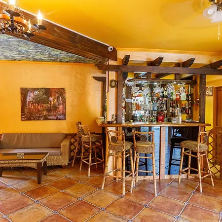 Aparthotel Casa Del Mar